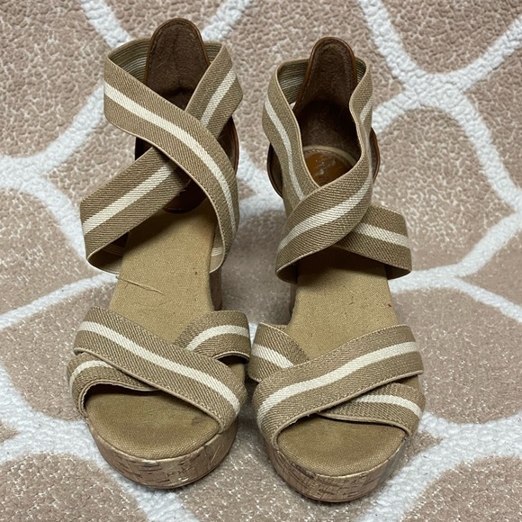 Tan Strap Wedges - Picture 11 of 15